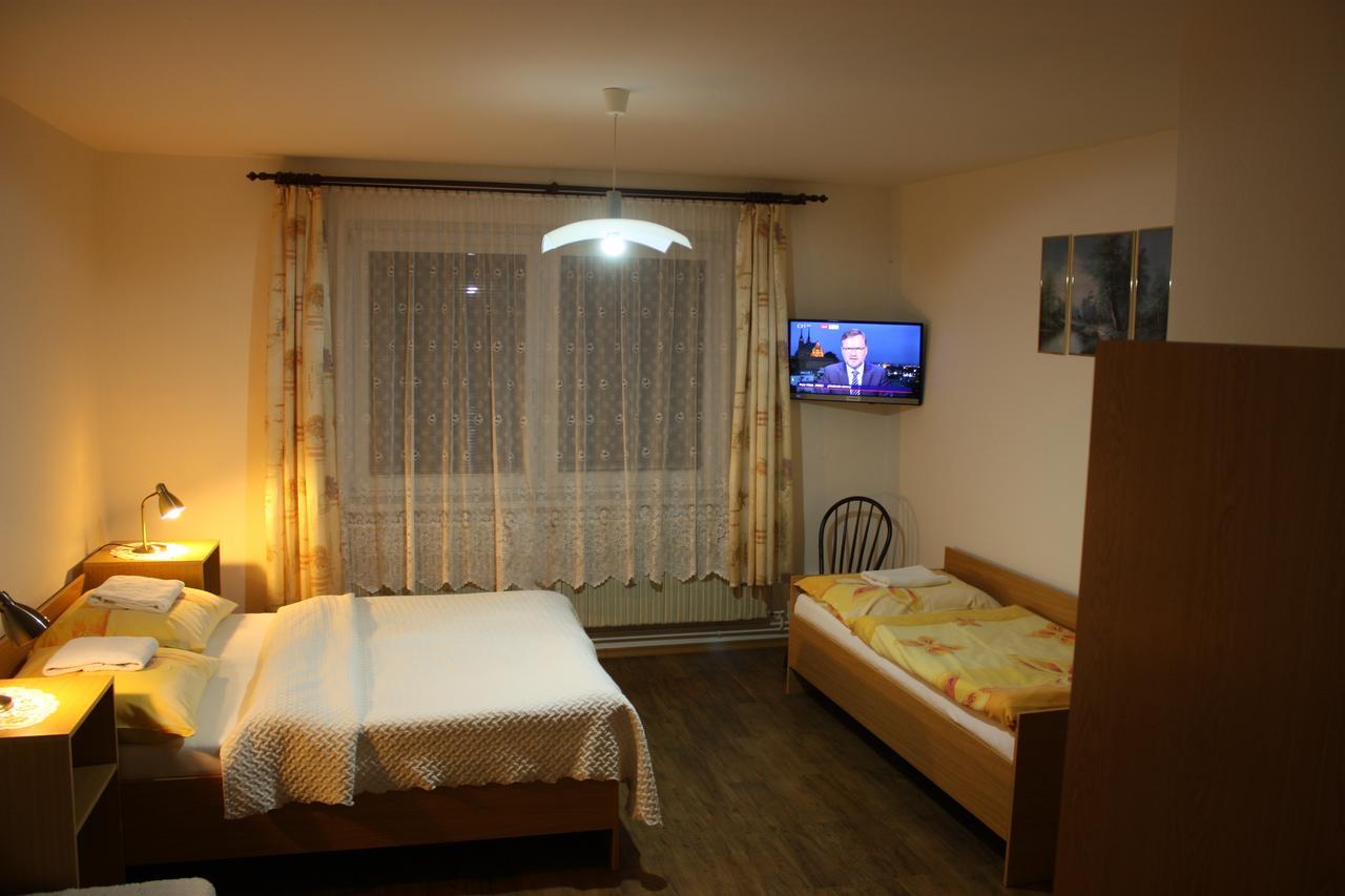 Penzion U Kraliku Kurdejov Экстерьер фото